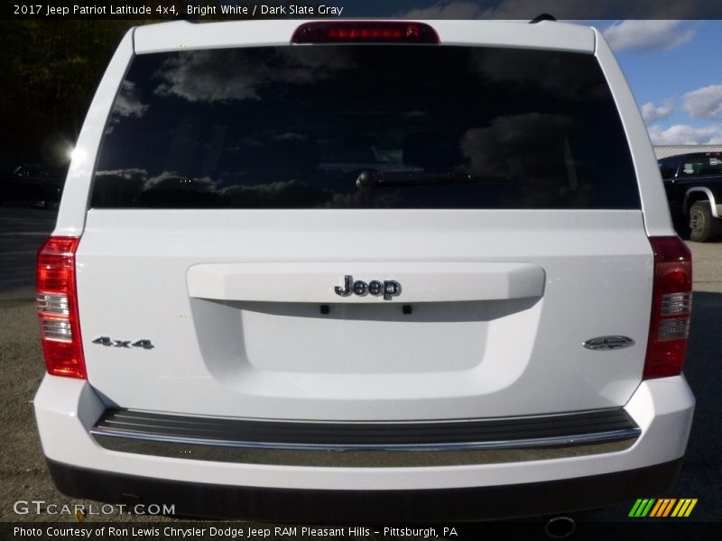 Bright White / Dark Slate Gray 2017 Jeep Patriot Latitude 4x4