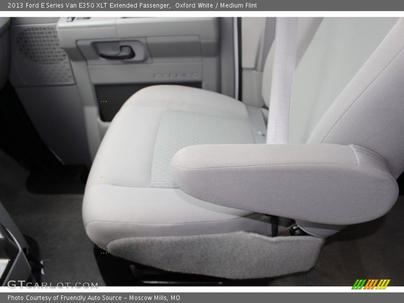 Oxford White / Medium Flint 2013 Ford E Series Van E350 XLT Extended Passenger