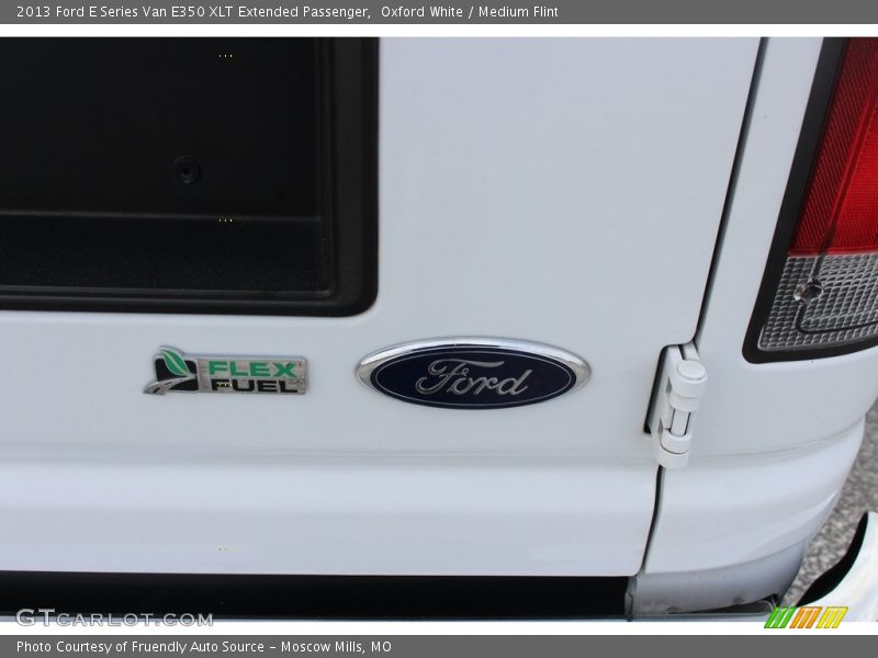 Oxford White / Medium Flint 2013 Ford E Series Van E350 XLT Extended Passenger