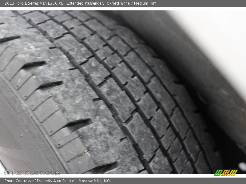 Oxford White / Medium Flint 2013 Ford E Series Van E350 XLT Extended Passenger
