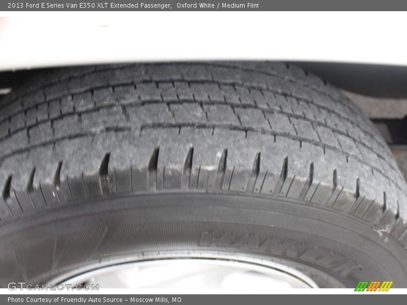 Oxford White / Medium Flint 2013 Ford E Series Van E350 XLT Extended Passenger