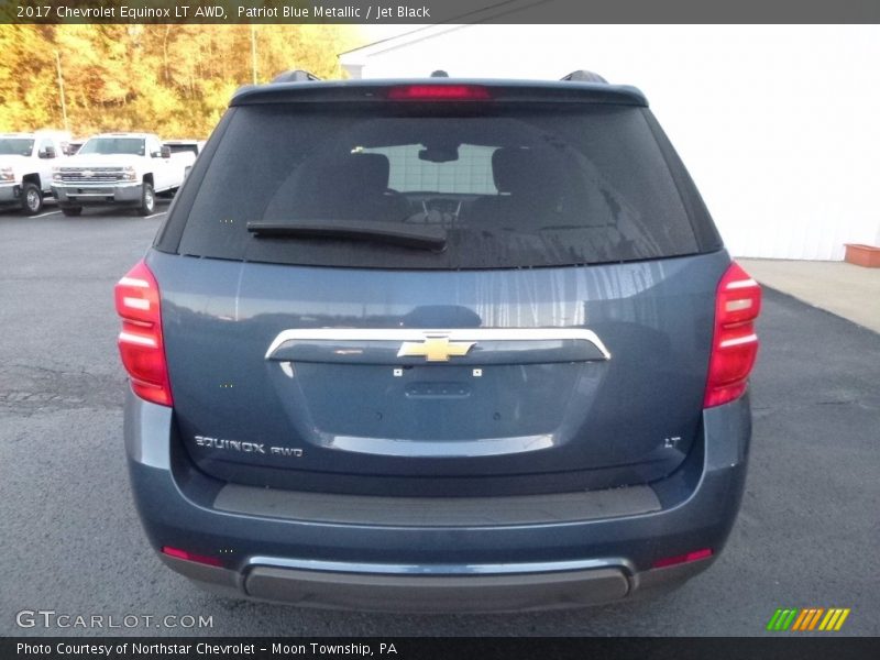 Patriot Blue Metallic / Jet Black 2017 Chevrolet Equinox LT AWD