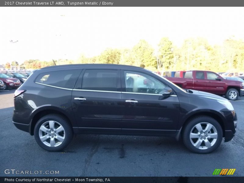 Tungsten Metallic / Ebony 2017 Chevrolet Traverse LT AWD