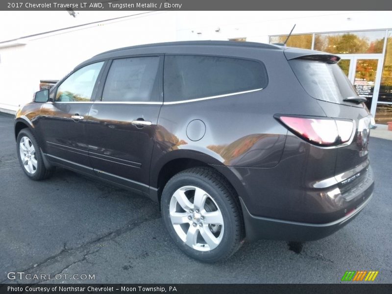 Tungsten Metallic / Ebony 2017 Chevrolet Traverse LT AWD