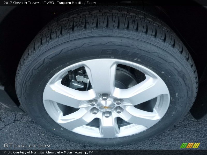 Tungsten Metallic / Ebony 2017 Chevrolet Traverse LT AWD