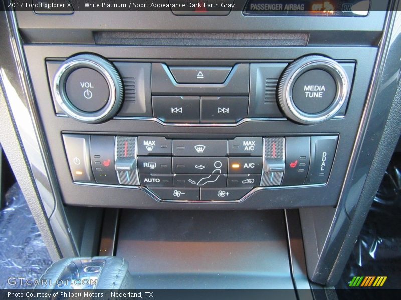 White Platinum / Sport Appearance Dark Earth Gray 2017 Ford Explorer XLT