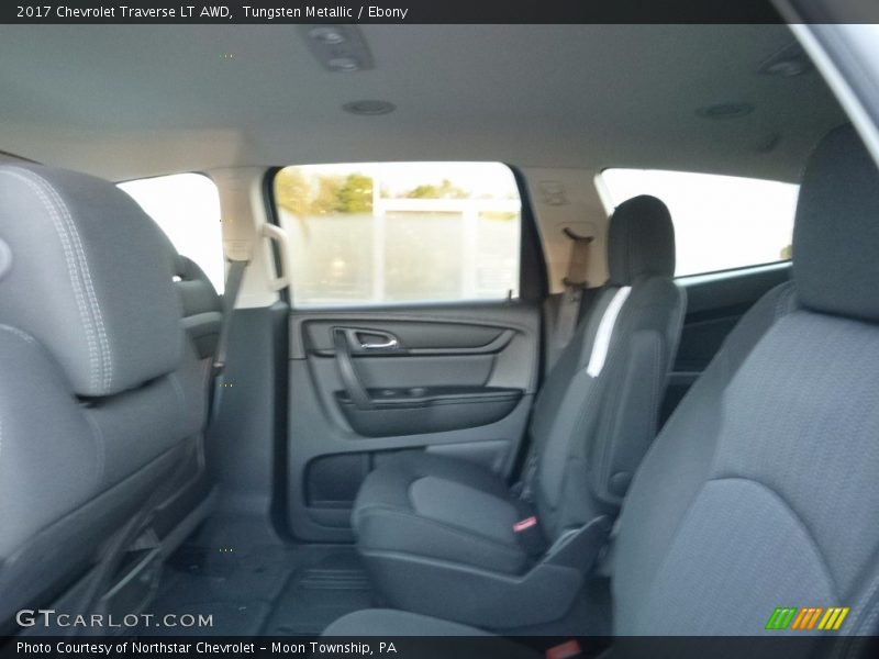 Tungsten Metallic / Ebony 2017 Chevrolet Traverse LT AWD