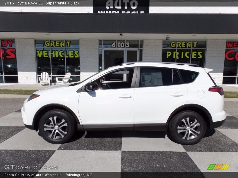 Super White / Black 2016 Toyota RAV4 LE