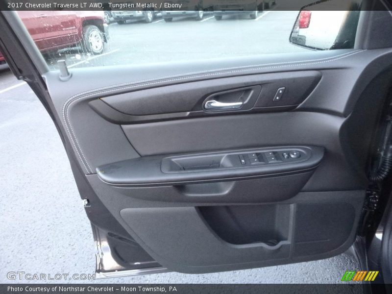 Tungsten Metallic / Ebony 2017 Chevrolet Traverse LT AWD