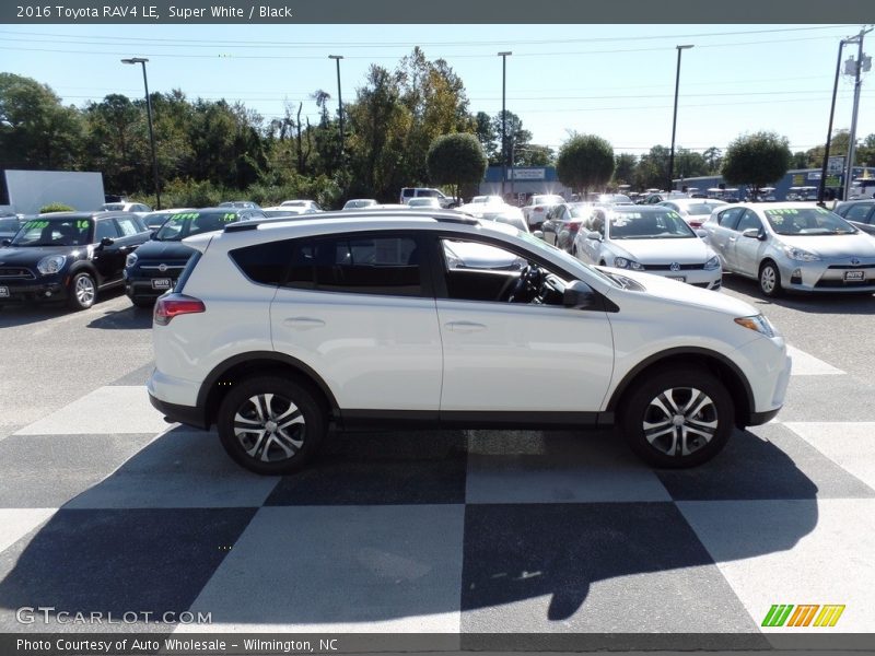 Super White / Black 2016 Toyota RAV4 LE