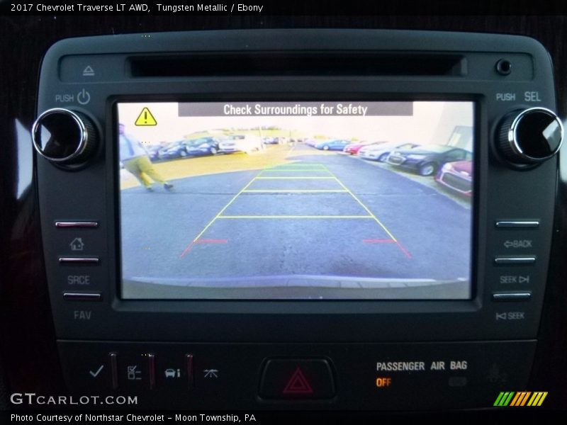 Tungsten Metallic / Ebony 2017 Chevrolet Traverse LT AWD