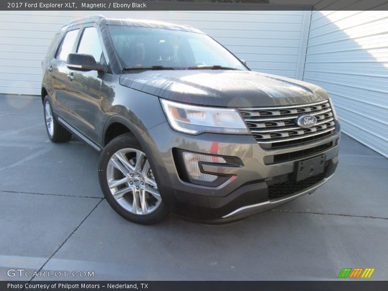 Magnetic / Ebony Black 2017 Ford Explorer XLT