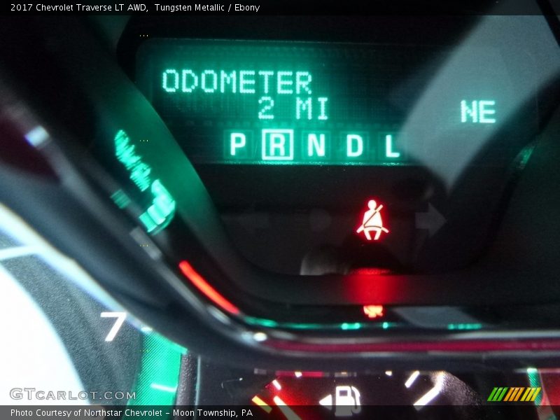 Tungsten Metallic / Ebony 2017 Chevrolet Traverse LT AWD