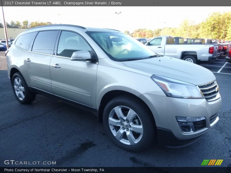Champagne Silver Metallic / Ebony 2017 Chevrolet Traverse LT AWD