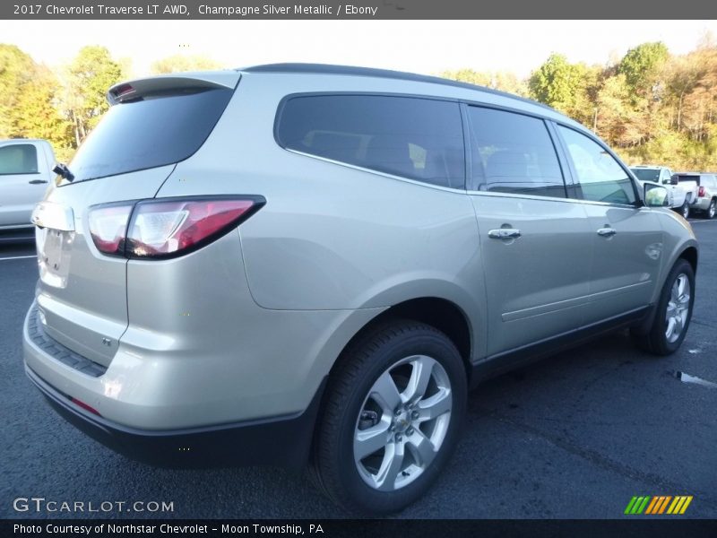 Champagne Silver Metallic / Ebony 2017 Chevrolet Traverse LT AWD