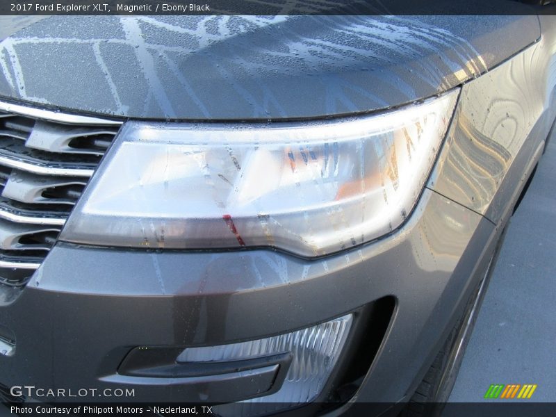 Magnetic / Ebony Black 2017 Ford Explorer XLT