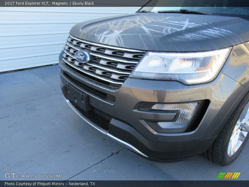 Magnetic / Ebony Black 2017 Ford Explorer XLT