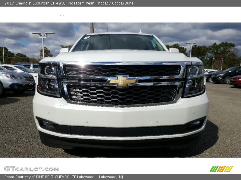 Iridescent Pearl Tricoat / Cocoa/Dune 2017 Chevrolet Suburban LT 4WD