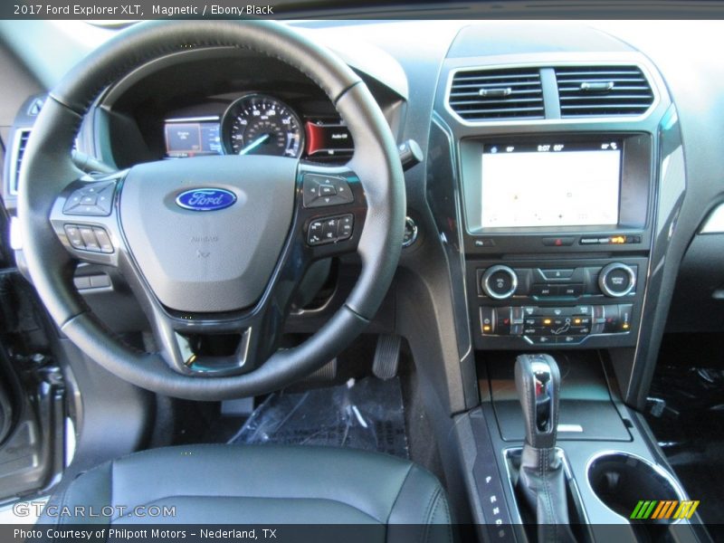 Magnetic / Ebony Black 2017 Ford Explorer XLT