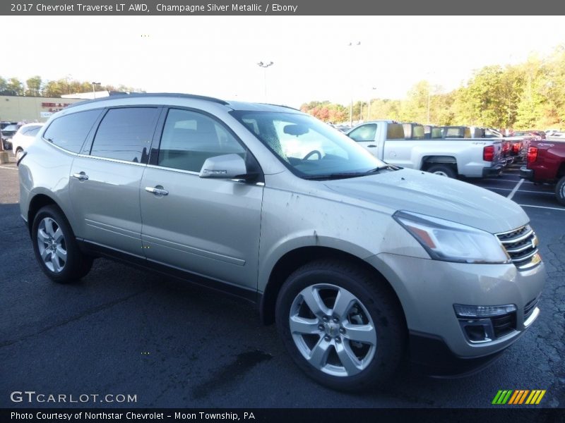 Champagne Silver Metallic / Ebony 2017 Chevrolet Traverse LT AWD