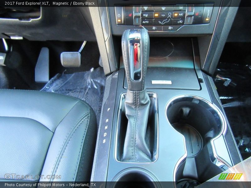 Magnetic / Ebony Black 2017 Ford Explorer XLT