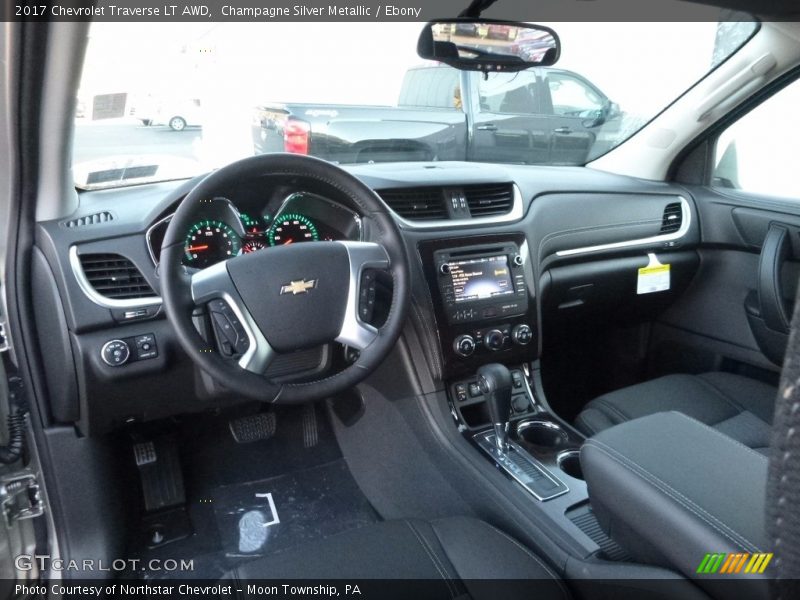 Champagne Silver Metallic / Ebony 2017 Chevrolet Traverse LT AWD