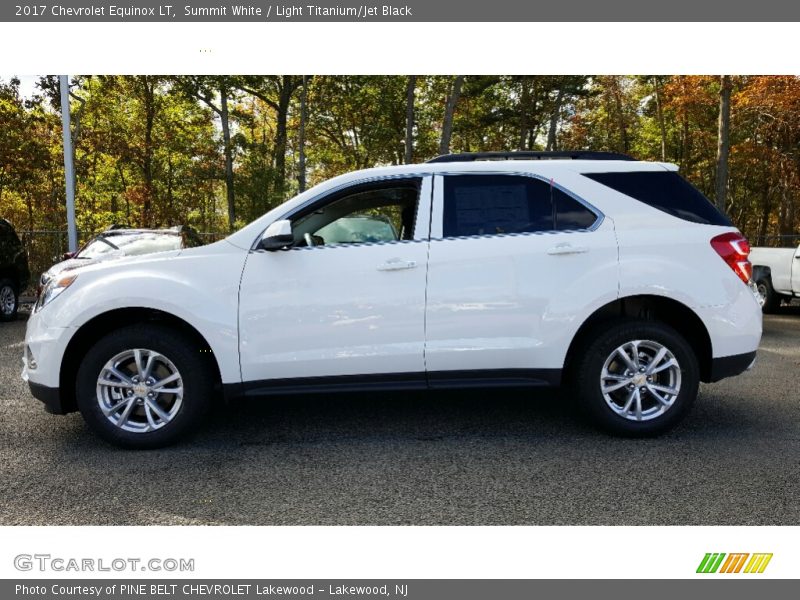 Summit White / Light Titanium/Jet Black 2017 Chevrolet Equinox LT