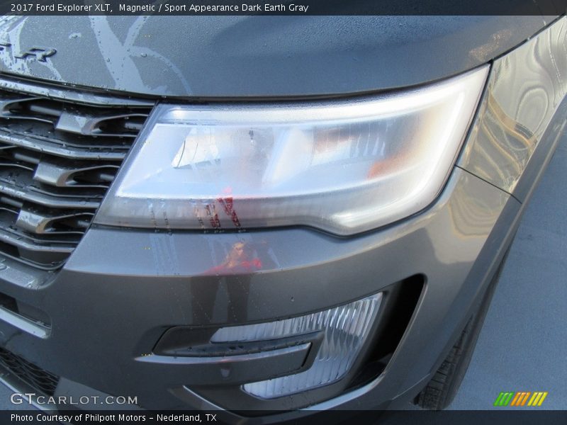 Magnetic / Sport Appearance Dark Earth Gray 2017 Ford Explorer XLT