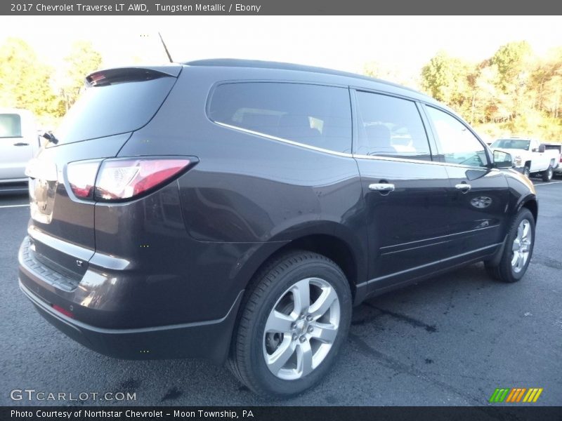 Tungsten Metallic / Ebony 2017 Chevrolet Traverse LT AWD