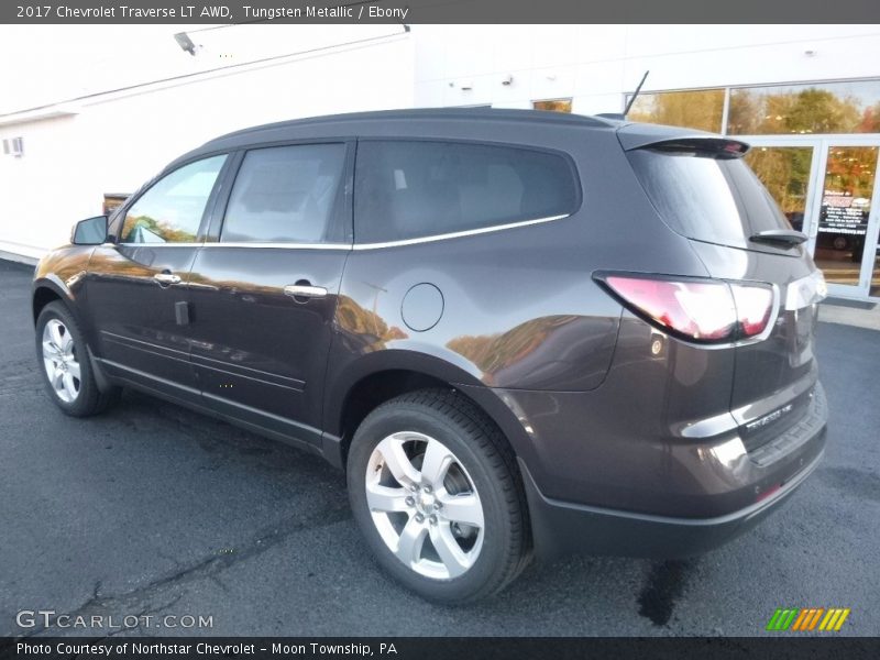 Tungsten Metallic / Ebony 2017 Chevrolet Traverse LT AWD