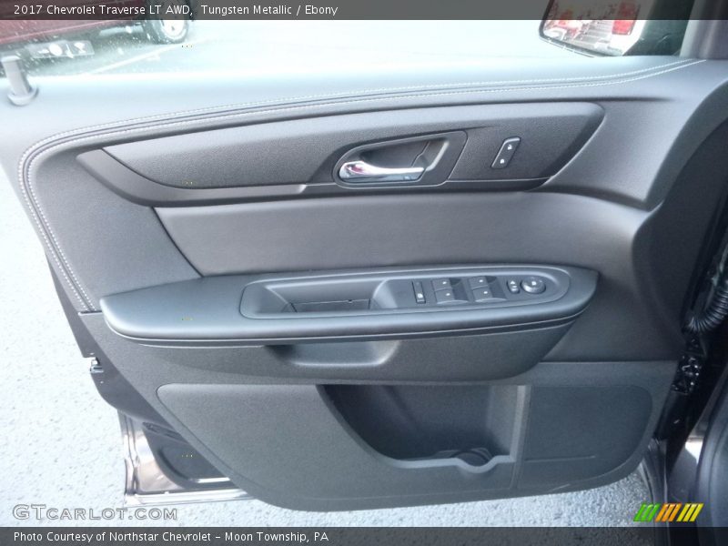 Tungsten Metallic / Ebony 2017 Chevrolet Traverse LT AWD
