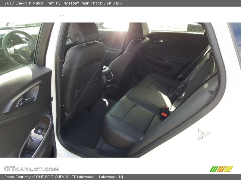 Iridescent Pearl Tricoat / Jet Black 2017 Chevrolet Malibu Premier