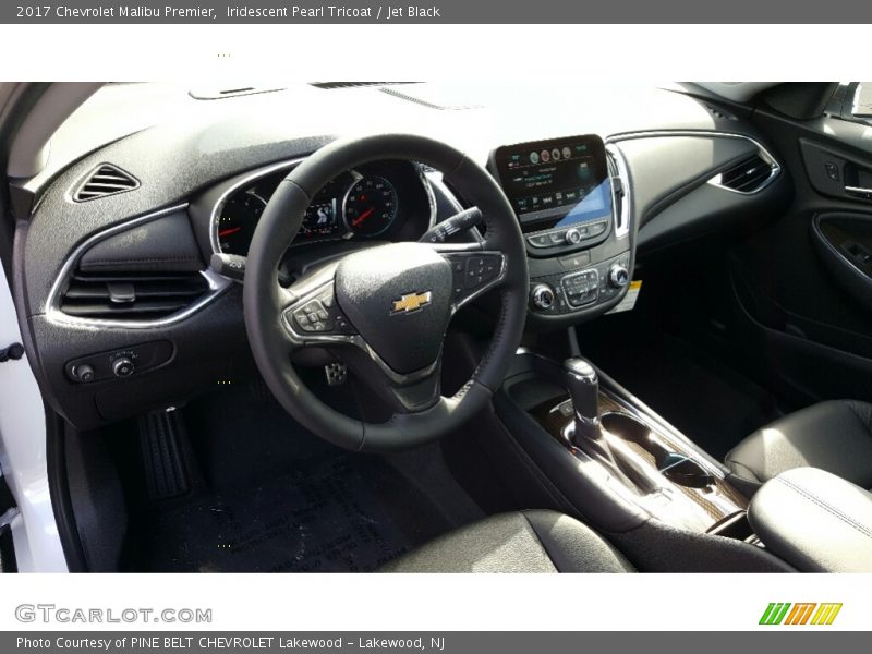 Iridescent Pearl Tricoat / Jet Black 2017 Chevrolet Malibu Premier