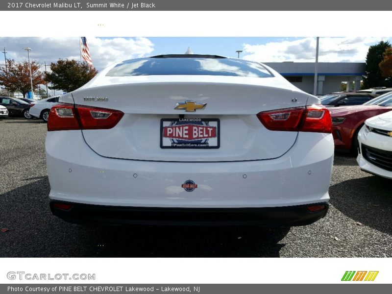 Summit White / Jet Black 2017 Chevrolet Malibu LT