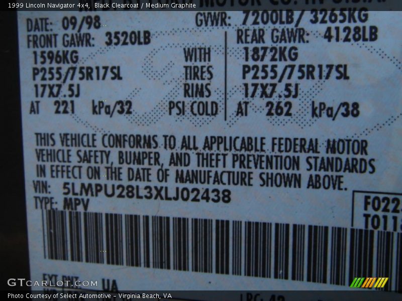 Black Clearcoat / Medium Graphite 1999 Lincoln Navigator 4x4
