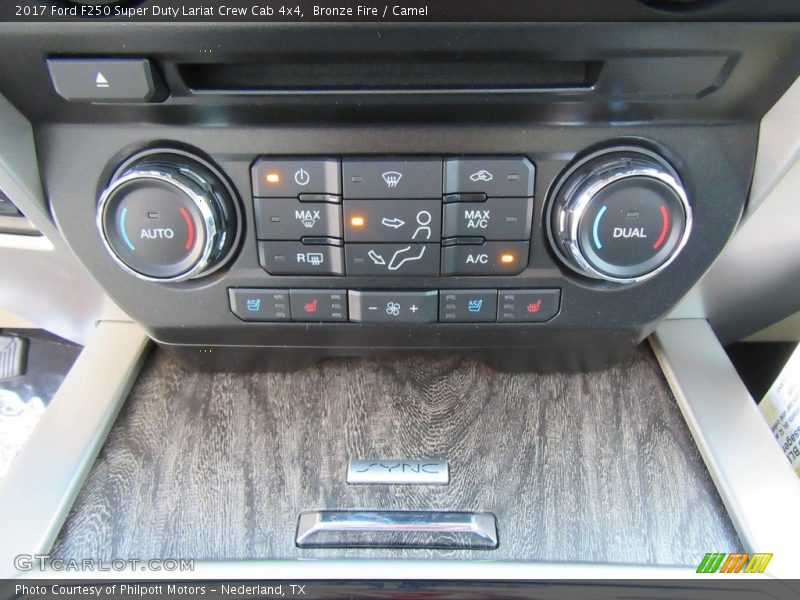 Controls of 2017 F250 Super Duty Lariat Crew Cab 4x4