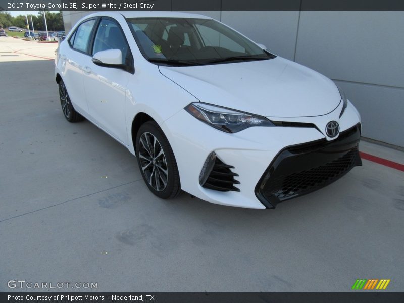 Super White / Steel Gray 2017 Toyota Corolla SE