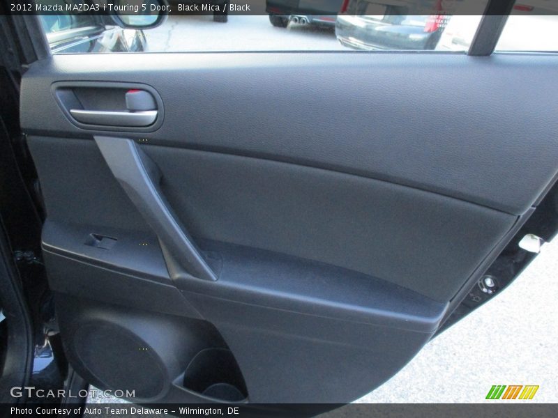 Black Mica / Black 2012 Mazda MAZDA3 i Touring 5 Door