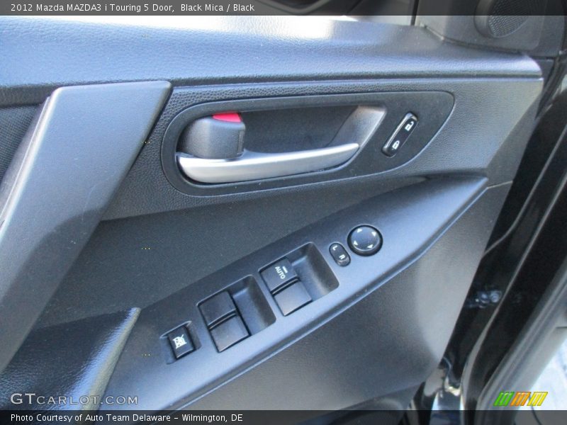 Black Mica / Black 2012 Mazda MAZDA3 i Touring 5 Door
