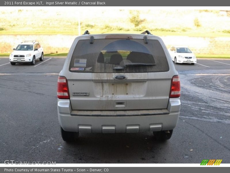 Ingot Silver Metallic / Charcoal Black 2011 Ford Escape XLT