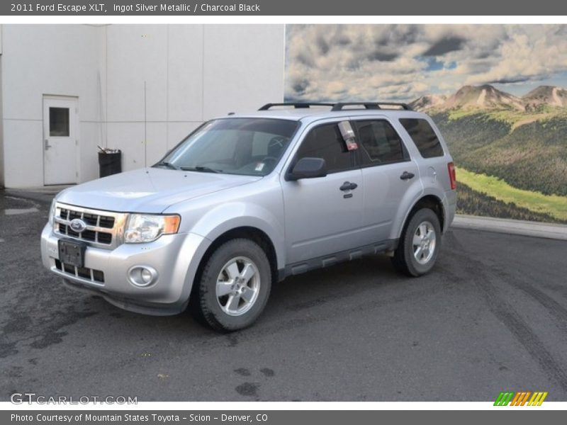 Ingot Silver Metallic / Charcoal Black 2011 Ford Escape XLT
