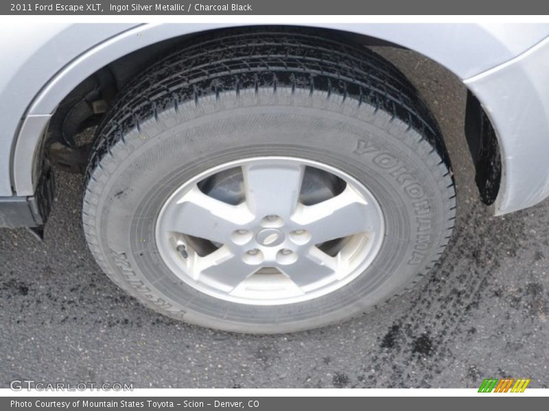 Ingot Silver Metallic / Charcoal Black 2011 Ford Escape XLT