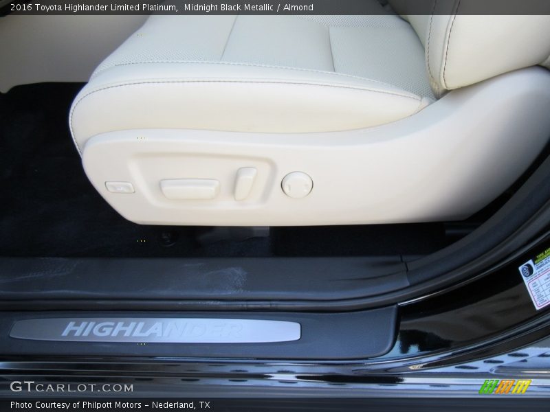 Midnight Black Metallic / Almond 2016 Toyota Highlander Limited Platinum