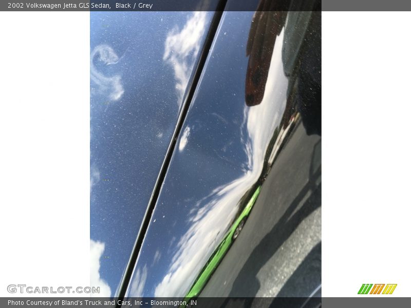 Black / Grey 2002 Volkswagen Jetta GLS Sedan