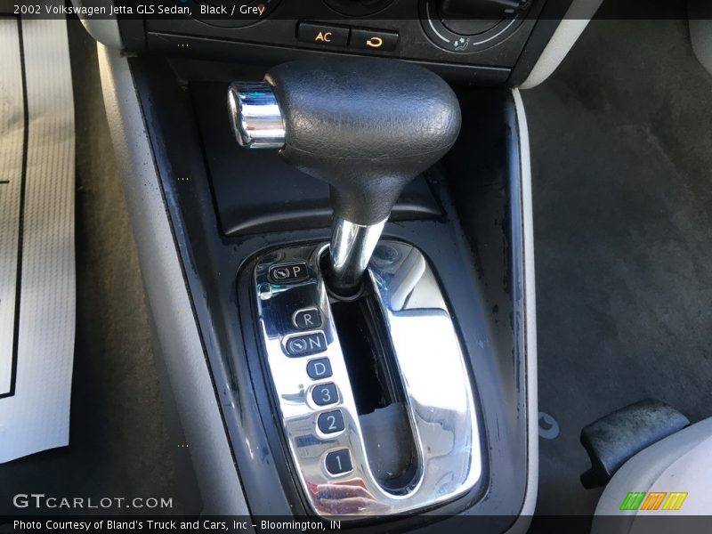 Black / Grey 2002 Volkswagen Jetta GLS Sedan