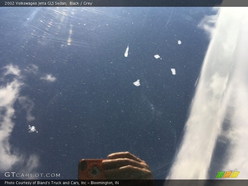 Black / Grey 2002 Volkswagen Jetta GLS Sedan