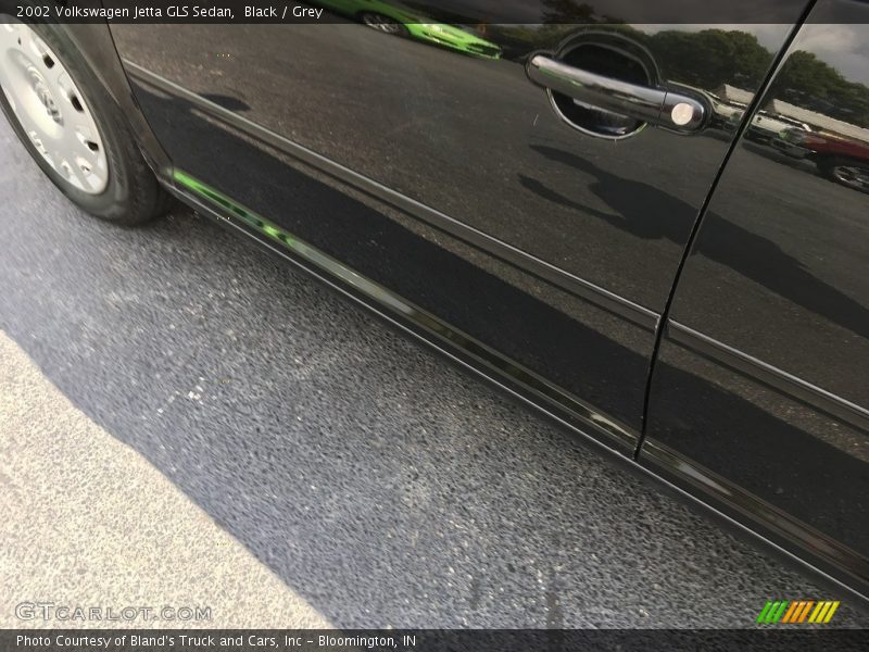 Black / Grey 2002 Volkswagen Jetta GLS Sedan