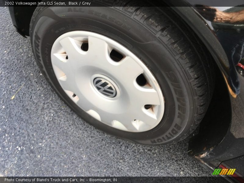 Black / Grey 2002 Volkswagen Jetta GLS Sedan