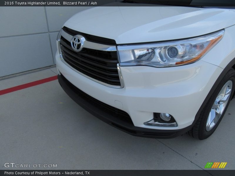 Blizzard Pearl / Ash 2016 Toyota Highlander Limited