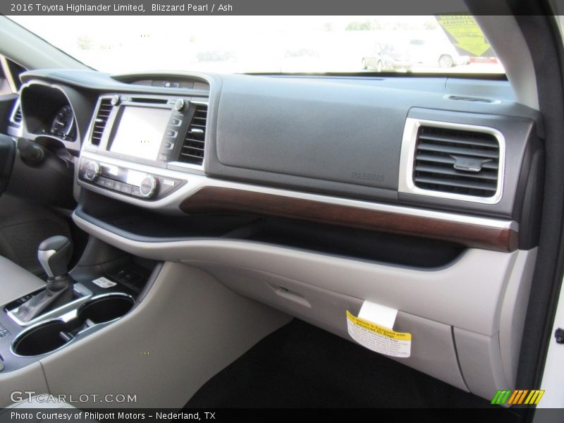 Blizzard Pearl / Ash 2016 Toyota Highlander Limited